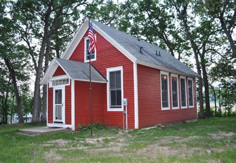 Living In A 1912 Schoolhouse Old School House Red School House