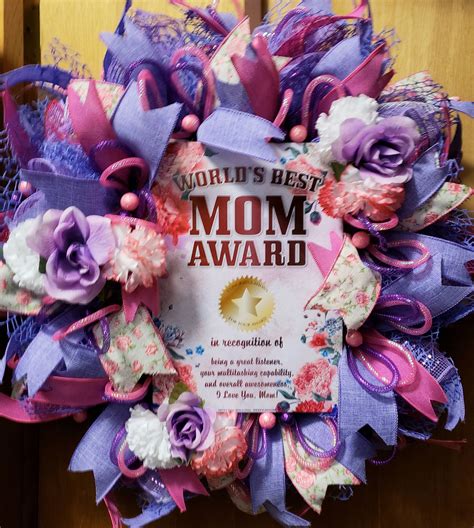 Mothers Day Wreathmom Award Wreathfront Door Etsy Mothers Day