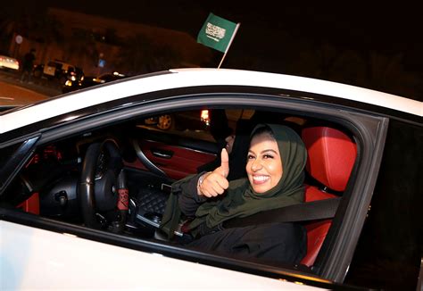 Saudi Driving Ban Ends As Womens Rights Activists Remain Jailed Al Jazeera