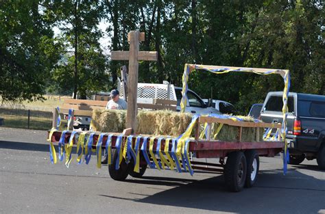 Simple Church Parade Float Ideas ~ Pin By Janelynn Testerman On