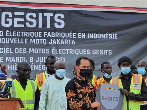 Tembus Pasar Senegal Motor Listrik Gesits Sudah Dipesan 200 Orang