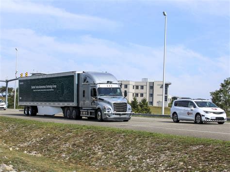 Daimler Driverless Trucks Begin Public Road Testing Verdict