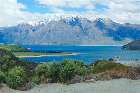 Lake Wanaka Lake Wanaka South Pacific Pacific Ocean