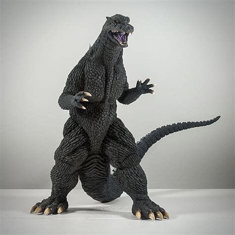 Small parts might be hazardous for very young fans. X-Plus 30cm Series Godzilla 2004 Vinyl Figure Review ...