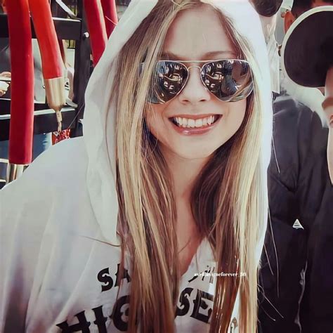 Drama Queens Avril Lavigne Pilot Sunglasses Women Fashion Moda