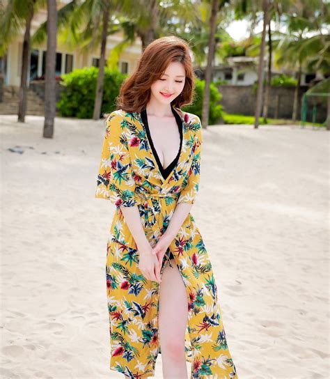 Kim Hee Jeong Model is extremely cute in the sexy swimsuit Ảnh đẹp