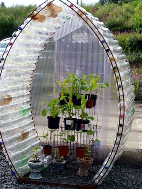 9 Diy Plastic Bottle Garden Projects Naturebring