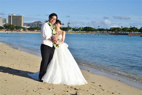 Waikiki Weddings Masashi And Mami At Ala Moana Beach
