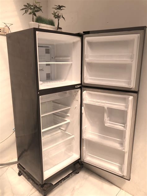 Kulkas Panasonic 2 Pintu Non Frost free Kaki Roda, Kitchen & Appliances