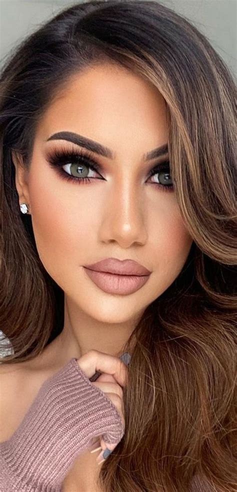 Stunning Makeup Looks 2021 Brown Chocolate Eye Nude Lip For Glam Look