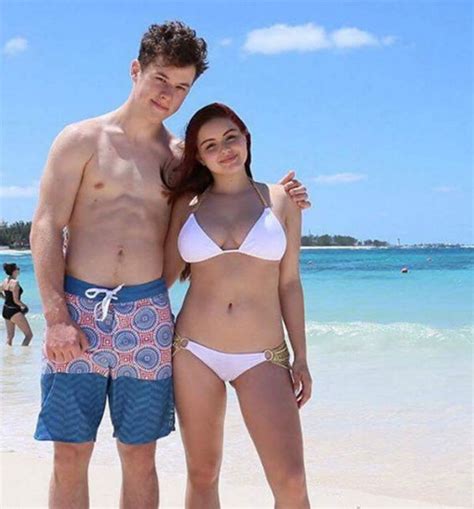 Ariel Winter In White Bikini Shows Off Her Beach Body During Holiday My XXX Hot Girl