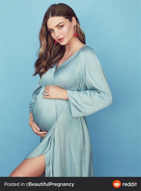 Pregnant Miranda Kerr Pregcelebs