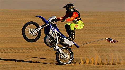 Start by pulling the clutch lever all the way in and select first gear. Glamis 2017 Sand Duning Motorsports Photos Sony a9 150-600 ...