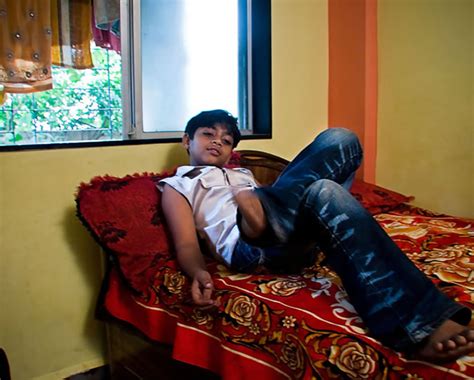 Slumdog Millionaire Star Azharuddin Ismail Moves To Slums Desiblitz