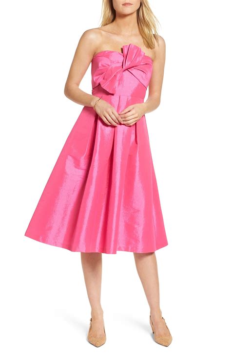 We break down common etiquette rules and provide if you haven't been to many, you might not know much about acceptable attire. $169.00 | Spring wedding guest dress, Petite midi dress