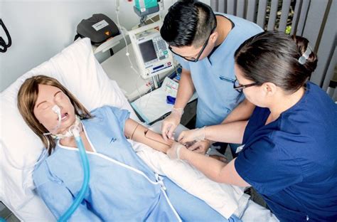 Simulador De Paciente Para Cuidados De Enfermer A Juno Cae