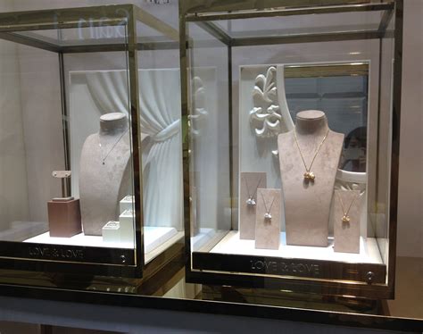 Creative Jewelry Displays Creative Jewelry Displays Jewelry Store