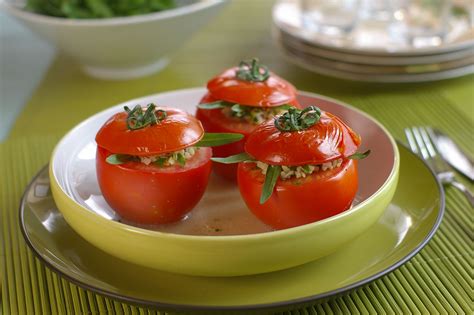 Tomates farcies réussir la recette des tomates farcies maison Wrap