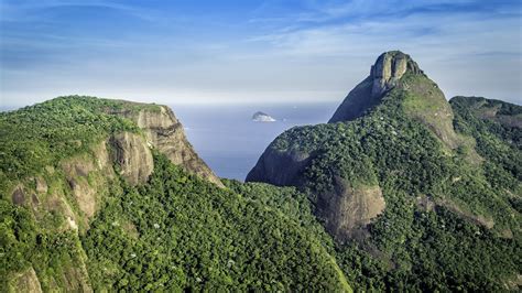 Not only is the view one of the best you'll find in the rio area, it also hosts the only paragliding launch ramp of rio. Pedra da Gávea, Floresta da Tijuca in Barra da Tijuca, Rio de Janeiro - See More at TripBucket ...