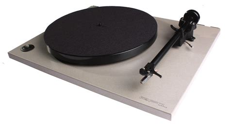 The 8 Best Budget Turntables That Wont Ruin Your Records