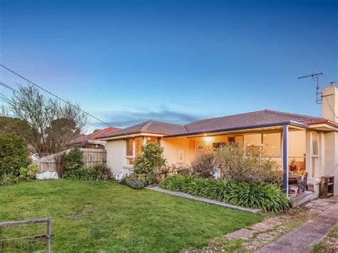 15 Tern Court Melton Vic 3337 Au