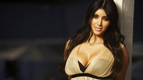 Kim Kardashian Full Hd Wallpapers Wallpapersafari