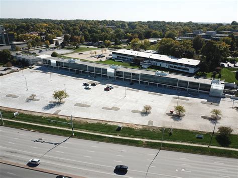 8601 W Dodge Rd, Omaha, NE 68114 | Crexi.com