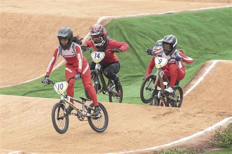 Atlet Sepeda Bmx Putri Indonesia Raih Medali Emas Di Asian Games