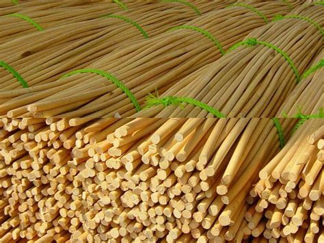 Handwoven of durable sisal and rattan, our woven rattan placemats will last season after season. rattan suppliers: Rattan Manau