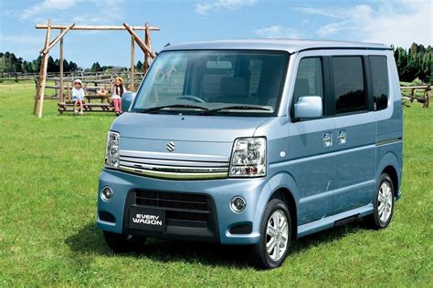 Japanese Team Drives Kei Ev Van For 807 Miles On One Charge Setting