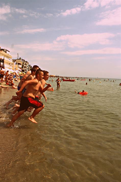 Obóz Igrzyska Życia Uczymy Się Jak Ratować Obóz Wakacje Grecja Morze Plaża Słoneczny