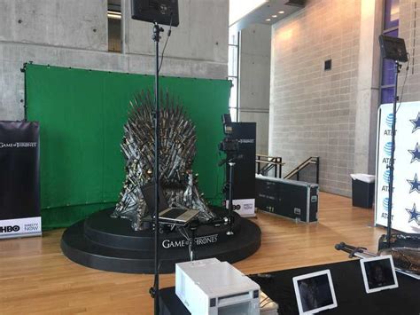 Hbo Green Screen Photo Booths With The Iron Throne Pick Your Series