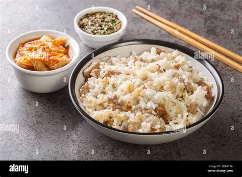 Easy And Delicious Korean Soybean Sprout Rice Kongnamul Bap With Yummy