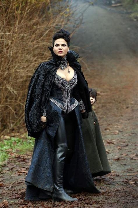 Evil Queen Regina Mills Lana Parrilla In Once Upon A Time Season 3 Tv Series Evil Queen