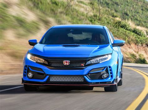 † limited time lease offers provided through honda financial services (hfs), on approved credit, on qualifying new and previously unregistered 2021 honda civic type r type r models. 2021 Honda Civic Type R Returning To The Nurburgring | CarBuzz