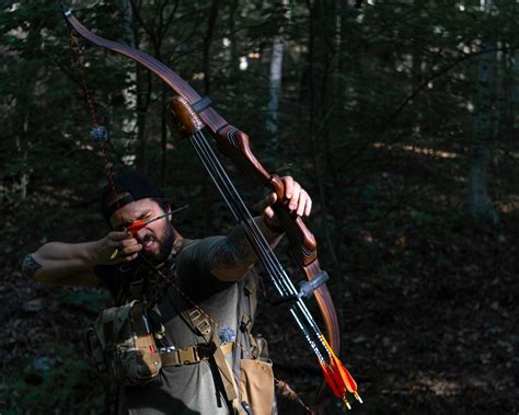 Going Primal The Challenge Of Traditional Bow Hunting