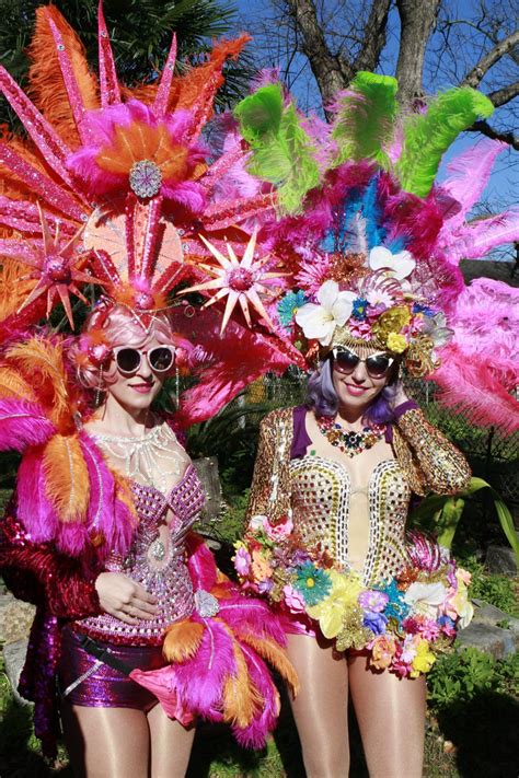 What To Wear To Mardi Gras Costuming Faqs Traveler Broads