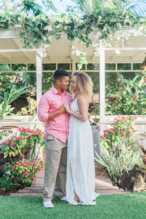 Each maui beach wedding location has its own individual look and feel that make it stand out on an individual basis. Couples Photoshoot at Maleana Gardens - Oahu Wedding Venue ...