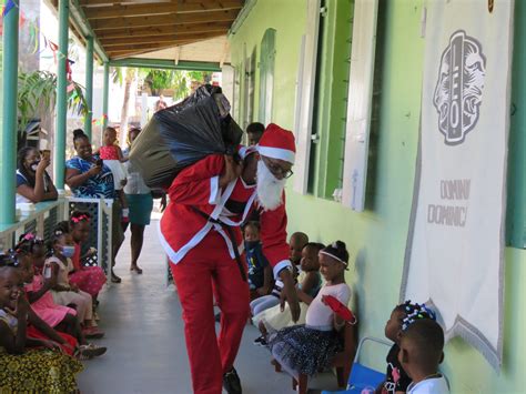 Cibc Firstcaribbean Donates To The Dominica Grammar School Emonews