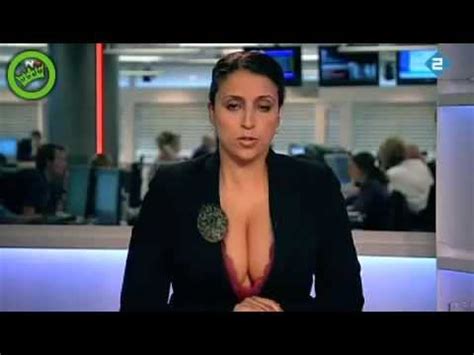 Hot News Reader I Crazy Cleavage On Indonesia Tv Youtube