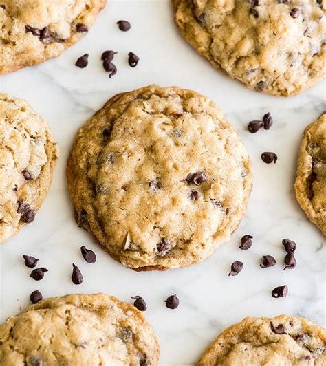 When it comes to cookies, we. The BEST Oatmeal Cookie Recipe - crispy edges with soft ...