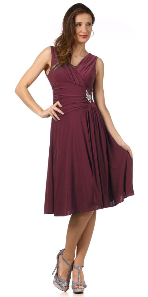 Modest Burgundy Show Choir Dress Chiffon Knee Length V Neck Modest Purple Dress Semi Formal