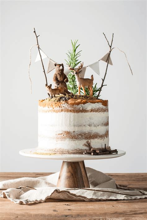 Tricks To A Naked Cake She Holds Dearly