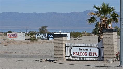 How Californias Salton Sea Went From Vacation Destination To Toxic