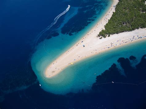 There are lots of shade at the beach, especially in istria, where thick pine moving south to the central dalmatia, we can't talk about the best beaches without mentioning brac island. Island of Brac - Bol beach - Croatia — Yacht Charter & Superyacht News