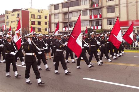 Desfile Militar Bienvenidos A Per