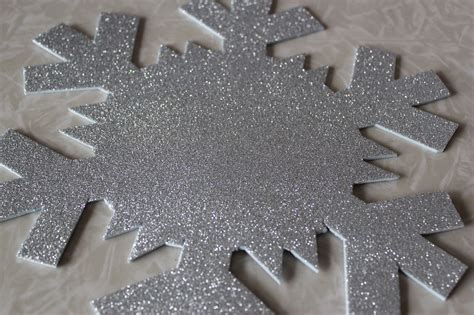 Easy Personalized Glitter Foam Snowflake Craft