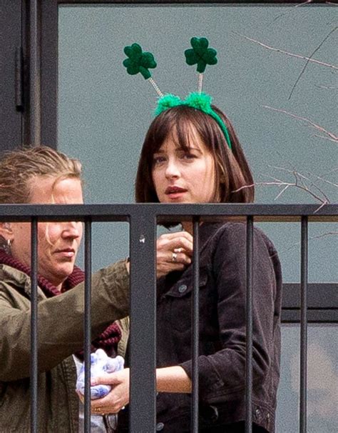 Fifty Shades Updates Hq Photos Dakota Johnson On The Set Of How To Be