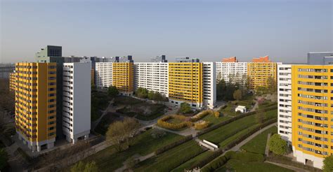 Mehr als 260.000 einwohner zählt der bezirk ingesamt, doch die haben hier viel platz: GESOBAU Wohnungen