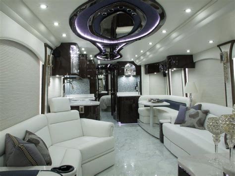 The 2018 H3 45 Millennium Luxury Coach Costs Around 2 Million 11